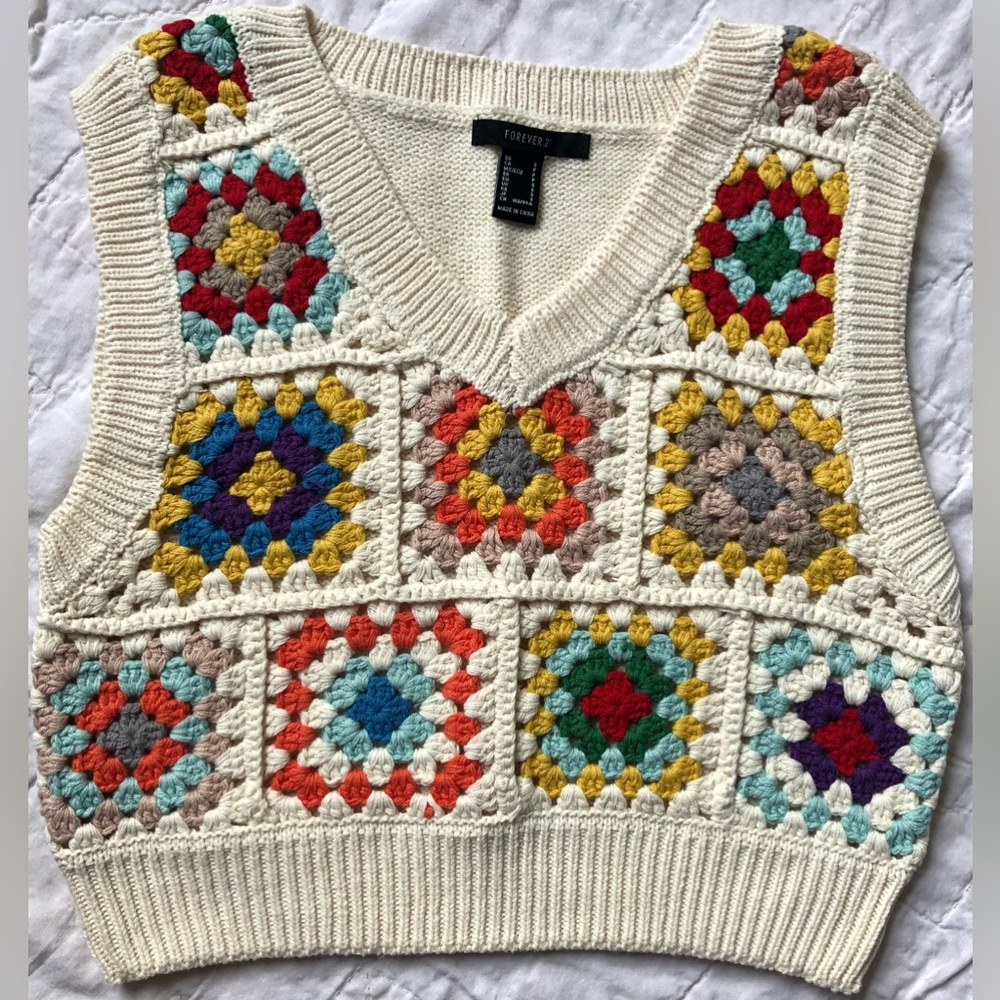 Forever 21 Crochet crop top vest.